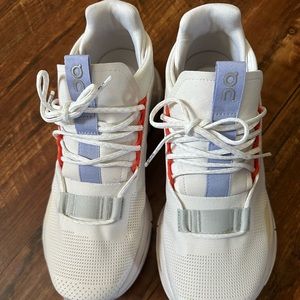 On Cloud Cloudnova size 7.5